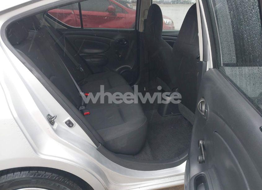 Photo 8 of 2015 Nissan Versa 1.6 S (VIN 3N1CN7AP0FL951350)