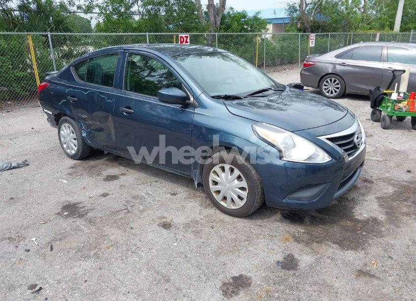 2016 Nissan Versa 1.6 S+ (VIN 3N1CN7AP0GL832456) main photo