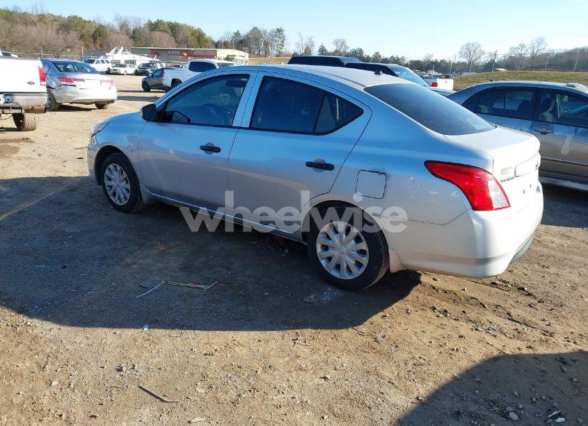 Photo 3 of 2016 Nissan Versa 1.6 S (VIN 3N1CN7AP0GL864727)