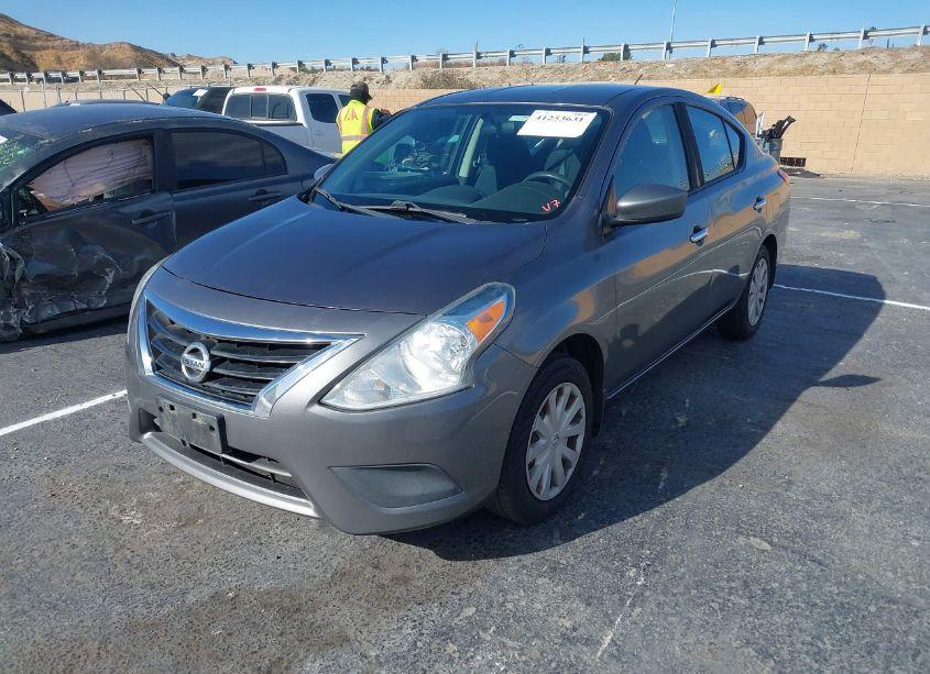 Photo 2 of 2016 Nissan Versa 1.6 SV (VIN 3N1CN7AP0GL890423)