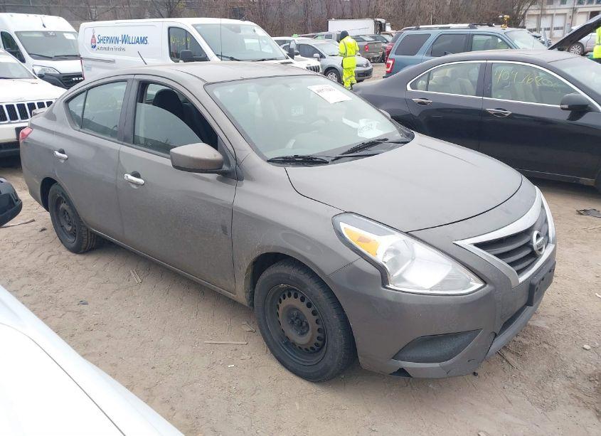 2017 Nissan Versa 1.6 SV (VIN 3N1CN7AP0HK457384) main photo