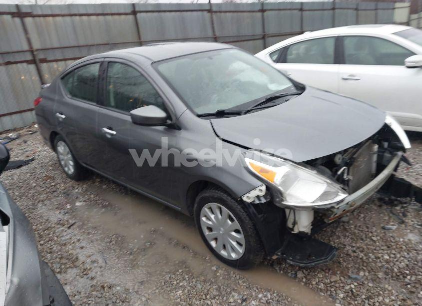 2017 Nissan Versa 1.6 S/1.6 S+/1.6 SL/1.6 SV (VIN 3N1CN7AP0HL814105) main photo