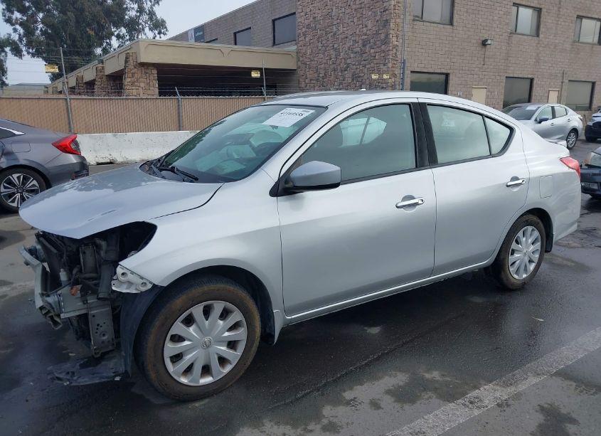 Photo 2 of 2017 Nissan Versa 1.6 SV (VIN 3N1CN7AP0HL822026)