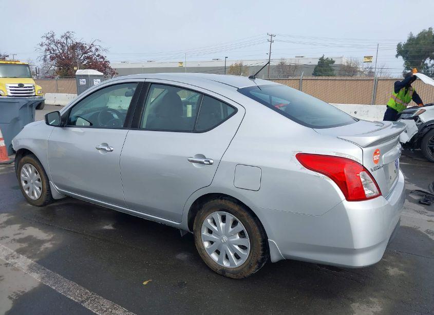 Photo 3 of 2017 Nissan Versa 1.6 SV (VIN 3N1CN7AP0HL822026)