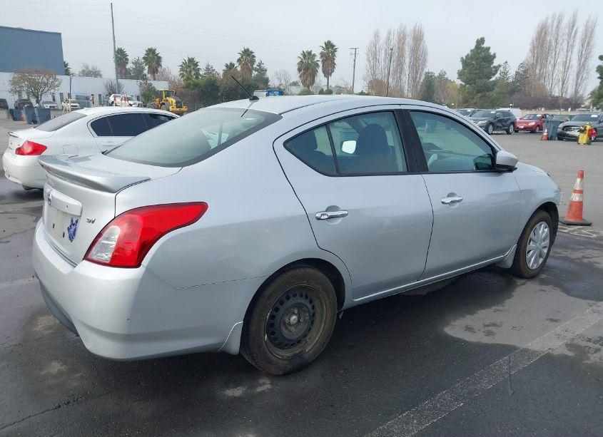 Photo 4 of 2017 Nissan Versa 1.6 SV (VIN 3N1CN7AP0HL822026)