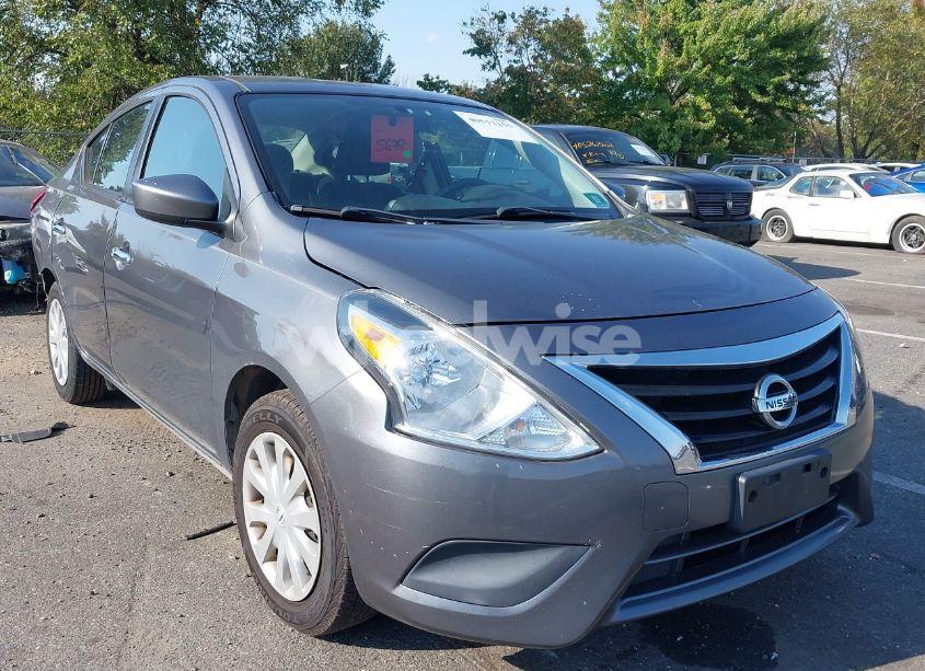 2018 Nissan Versa 1.6 SV (VIN 3N1CN7AP0JL802302) main photo