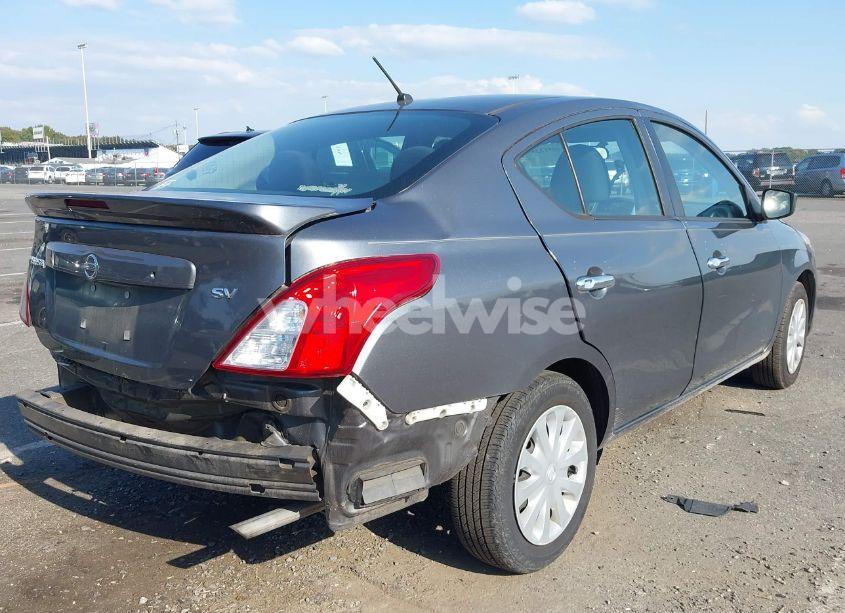 Photo 4 of 2018 Nissan Versa 1.6 SV (VIN 3N1CN7AP0JL802302)