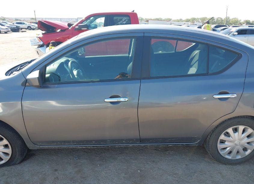 Photo 14 of 2018 Nissan Versa 1.6 SV (VIN 3N1CN7AP0JL811050)