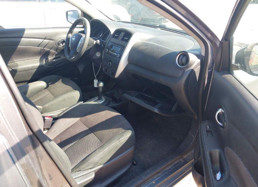 Photo 5 of 2018 Nissan Versa 1.6 SV (VIN 3N1CN7AP0JL811050)