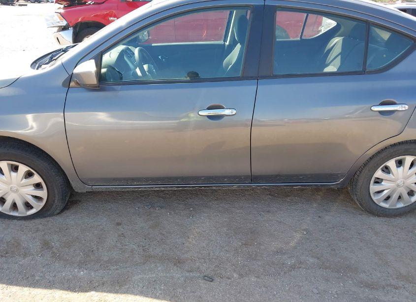 Photo 6 of 2018 Nissan Versa 1.6 SV (VIN 3N1CN7AP0JL811050)