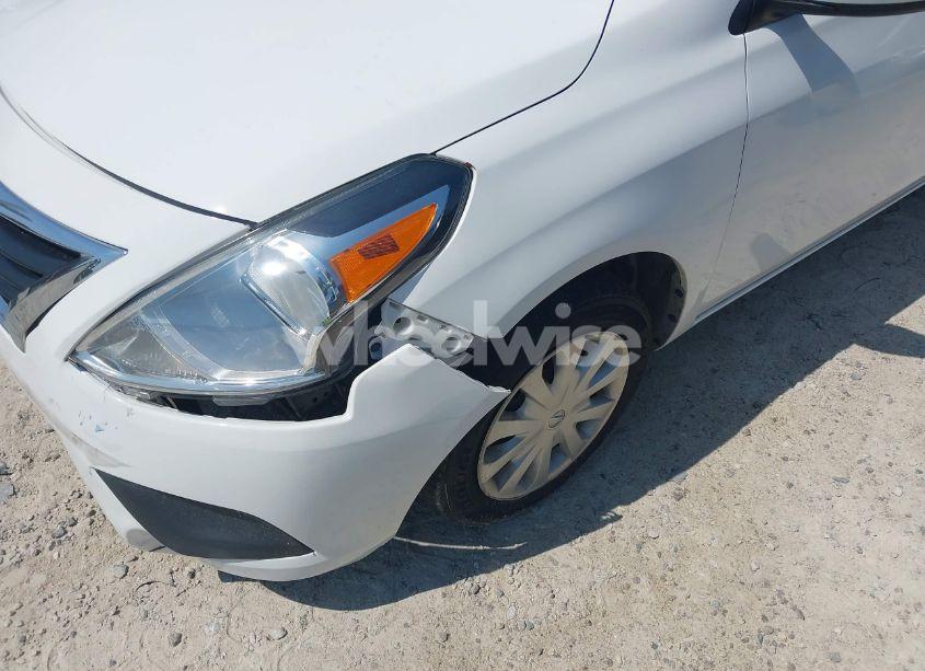 Photo 2 of 2018 Nissan Versa 1.6 SV (VIN 3N1CN7AP0JL834621)