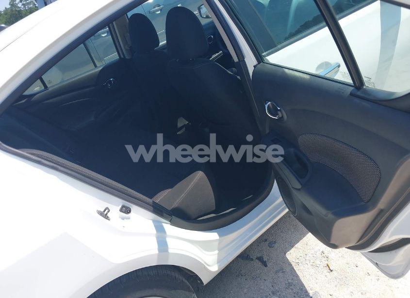 Photo 8 of 2018 Nissan Versa 1.6 SV (VIN 3N1CN7AP0JL834621)