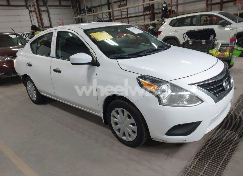 2018 Nissan Versa 1.6 S+ (VIN 3N1CN7AP0JL842783) main photo