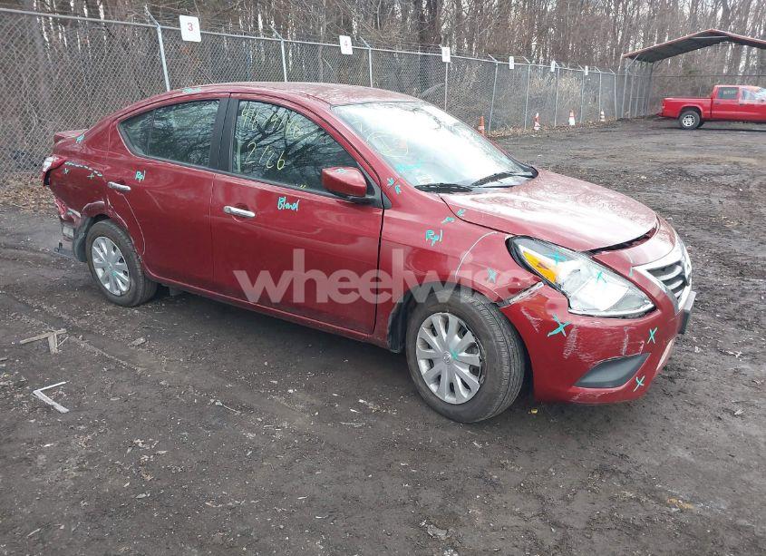 2018 Nissan Versa 1.6 SV (VIN 3N1CN7AP0JL866274) main photo