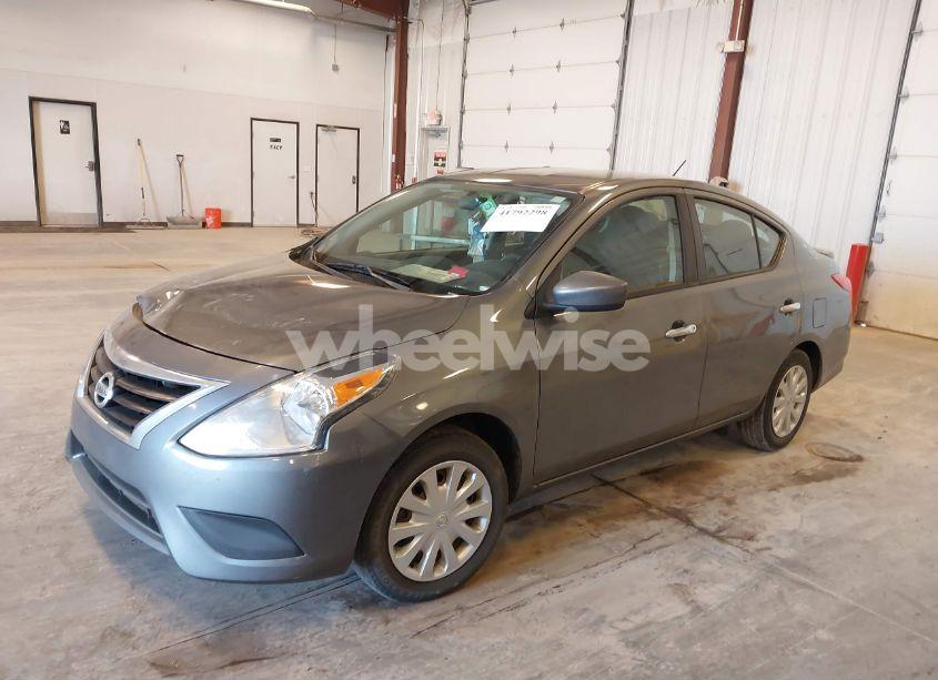 Photo 2 of 2019 Nissan Versa 1.6 SV (VIN 3N1CN7AP0KL808697)