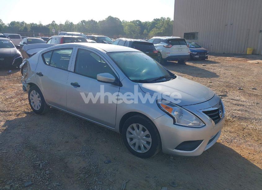 2019 Nissan Versa 1.6 S+ (VIN 3N1CN7AP0KL823202) main photo