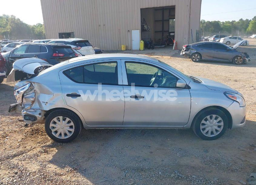 Photo 13 of 2019 Nissan Versa 1.6 S+ (VIN 3N1CN7AP0KL823202)
