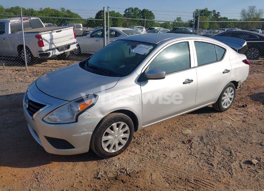 Photo 2 of 2019 Nissan Versa 1.6 S+ (VIN 3N1CN7AP0KL823202)