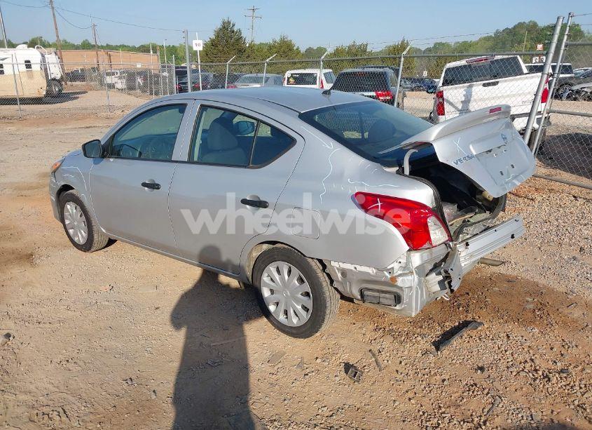 Photo 3 of 2019 Nissan Versa 1.6 S+ (VIN 3N1CN7AP0KL823202)