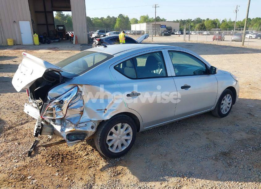 Photo 4 of 2019 Nissan Versa 1.6 S+ (VIN 3N1CN7AP0KL823202)