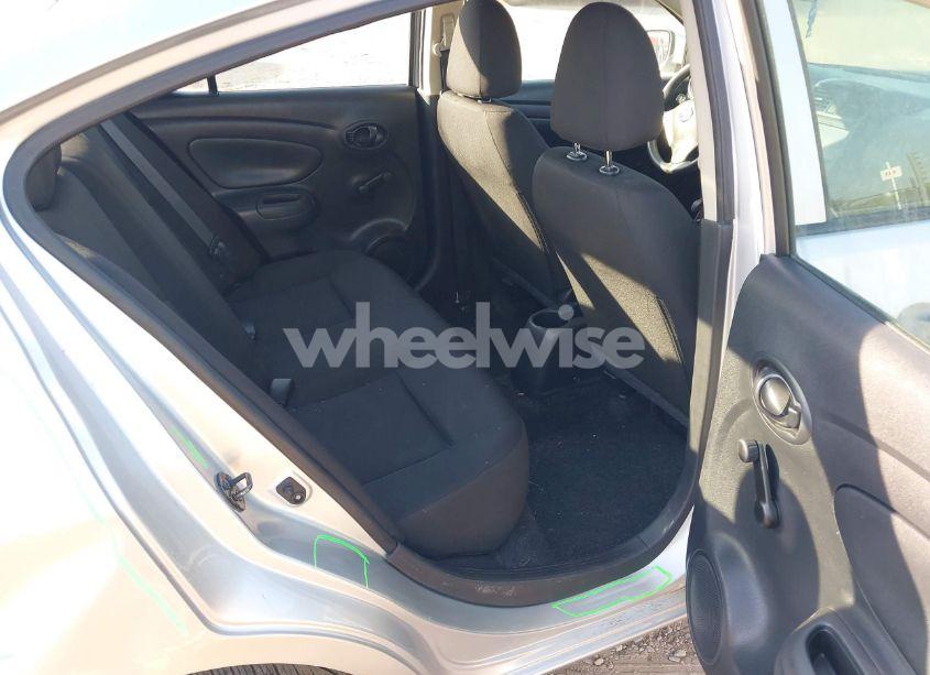 Photo 8 of 2019 Nissan Versa 1.6 S+ (VIN 3N1CN7AP0KL823202)