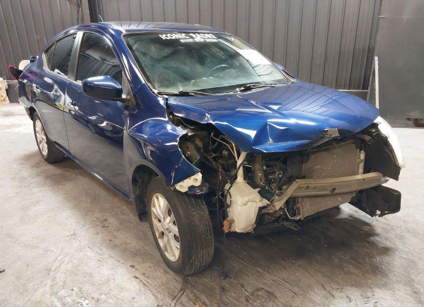 2019 Nissan Versa 1.6 SV (VIN 3N1CN7AP0KL828402) main photo