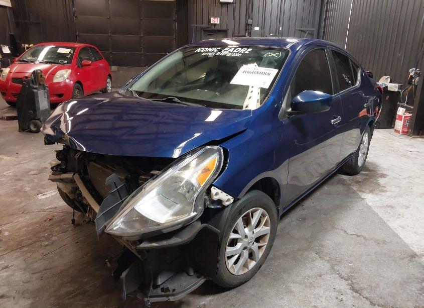 Photo 2 of 2019 Nissan Versa 1.6 SV (VIN 3N1CN7AP0KL828402)