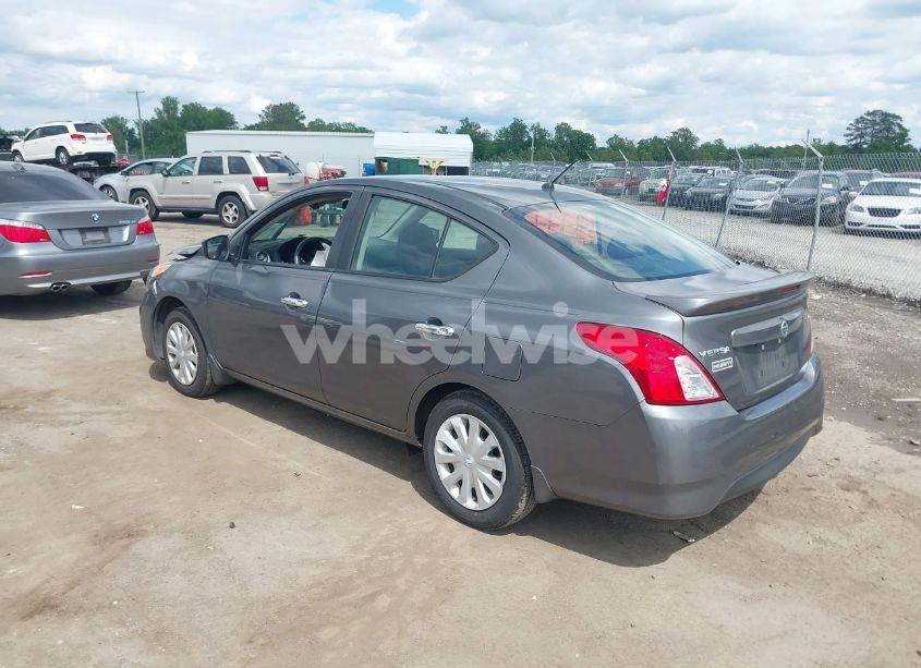 Photo 3 of 2019 Nissan Versa 1.6 SV (VIN 3N1CN7AP0KL830165)