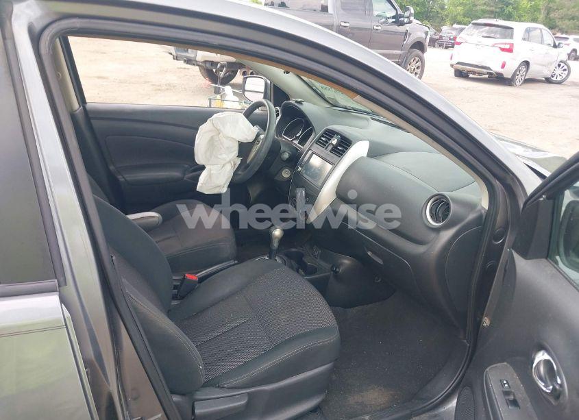 Photo 5 of 2019 Nissan Versa 1.6 SV (VIN 3N1CN7AP0KL830165)