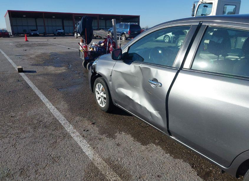 Photo 19 of 2019 Nissan Versa 1.6 SV (VIN 3N1CN7AP0KL830747)