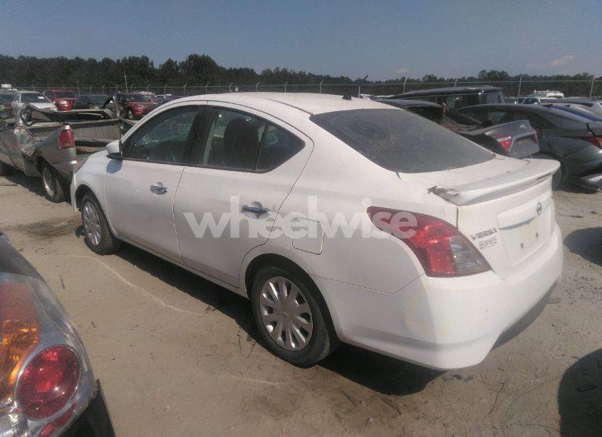Photo 3 of 2019 Nissan Versa 1.6 SV (VIN 3N1CN7AP0KL832062)
