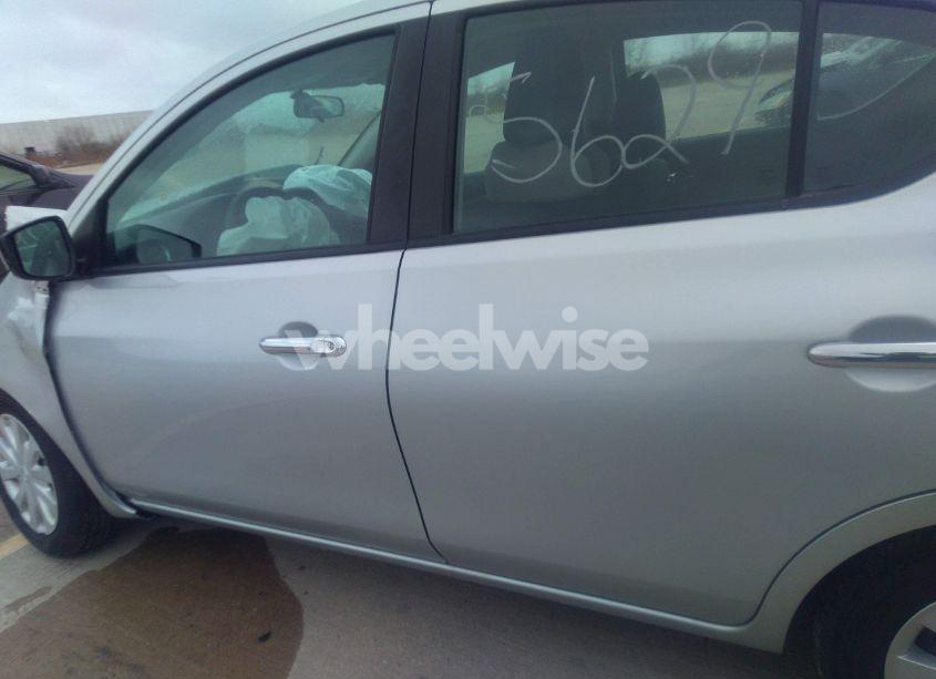 Photo 14 of 2019 Nissan Versa 1.6 SV (VIN 3N1CN7AP0KL843031)