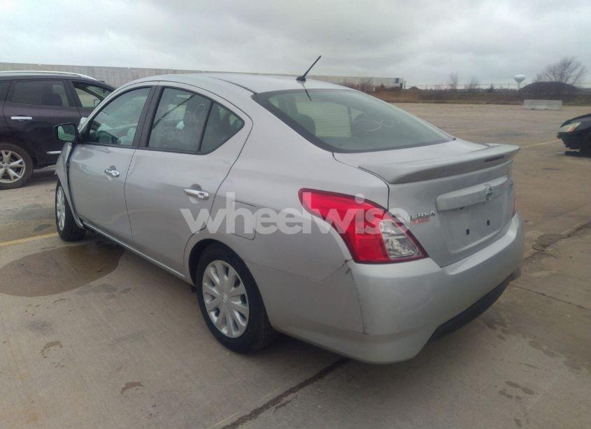 Photo 3 of 2019 Nissan Versa 1.6 SV (VIN 3N1CN7AP0KL843031)