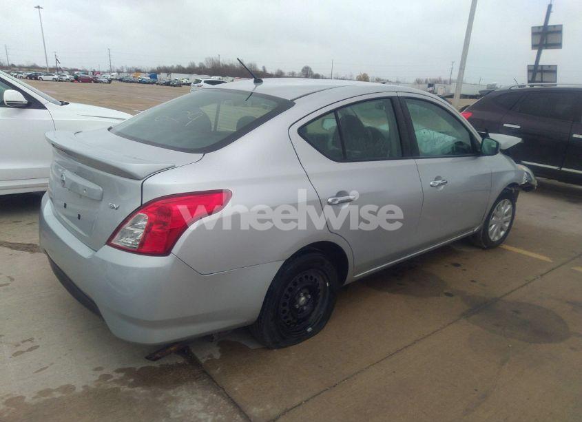 Photo 4 of 2019 Nissan Versa 1.6 SV (VIN 3N1CN7AP0KL843031)