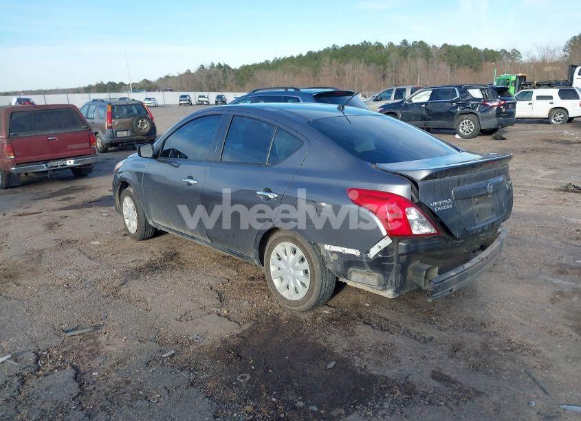 Photo 3 of 2019 Nissan Versa 1.6 SV (VIN 3N1CN7AP0KL843045)