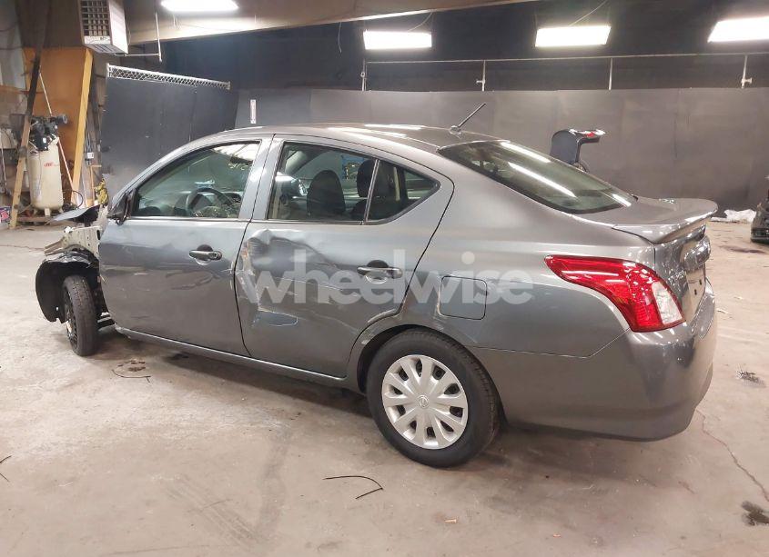 Photo 3 of 2019 Nissan Versa 1.6 S+ (VIN 3N1CN7AP0KL844180)