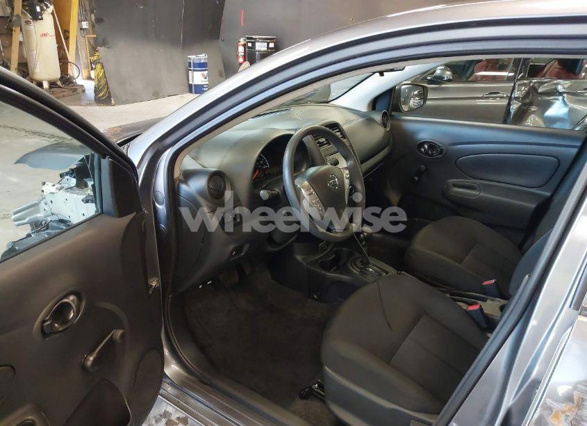 Photo 5 of 2019 Nissan Versa 1.6 S+ (VIN 3N1CN7AP0KL844180)