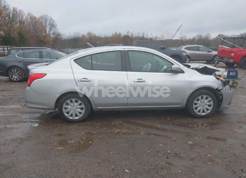 Photo 13 of 2019 Nissan Versa 1.6 SV (VIN 3N1CN7AP0KL857589)