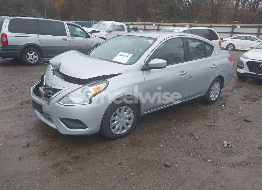 Photo 2 of 2019 Nissan Versa 1.6 SV (VIN 3N1CN7AP0KL857589)
