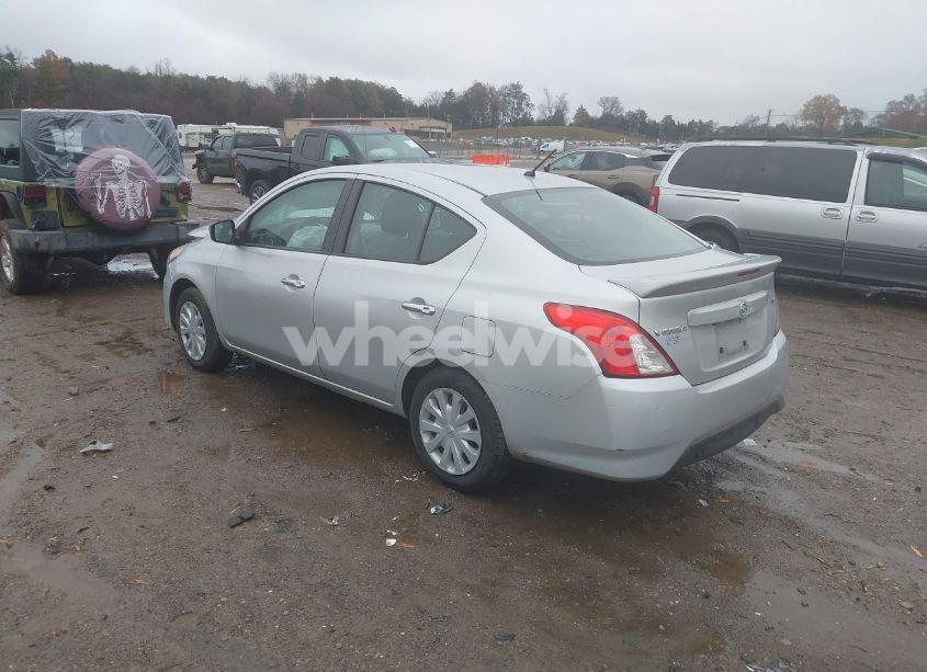 Photo 3 of 2019 Nissan Versa 1.6 SV (VIN 3N1CN7AP0KL857589)