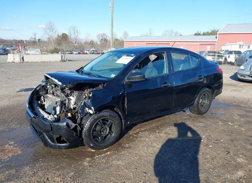 Photo 2 of 2019 Nissan Versa 1.6 S+ (VIN 3N1CN7AP0KL869547)
