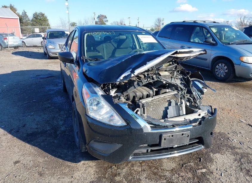 Photo 6 of 2019 Nissan Versa 1.6 S+ (VIN 3N1CN7AP0KL869547)