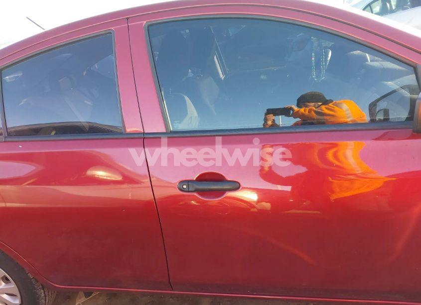 Photo 13 of 2019 Nissan Versa 1.6 S+ (VIN 3N1CN7AP0KL874506)