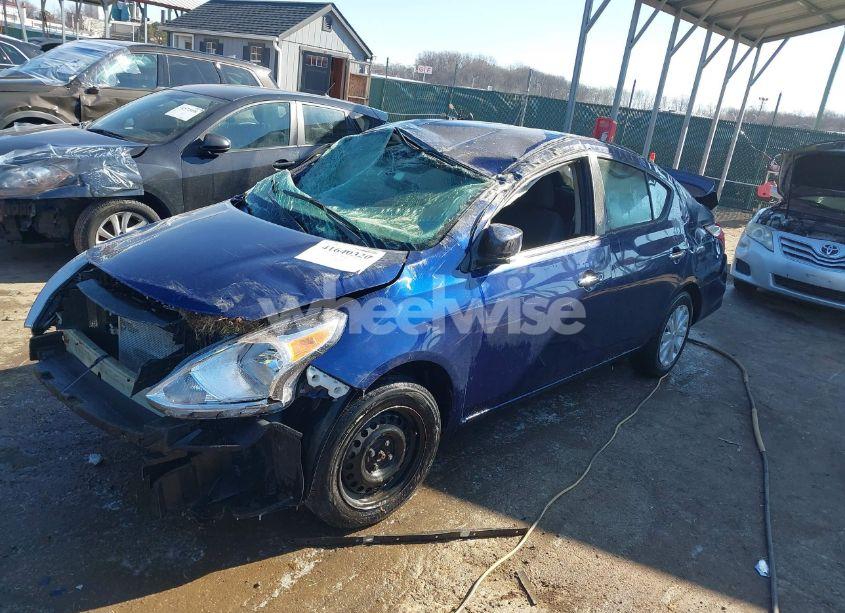 Photo 2 of 2019 Nissan Versa 1.6 SV (VIN 3N1CN7AP0KL878040)