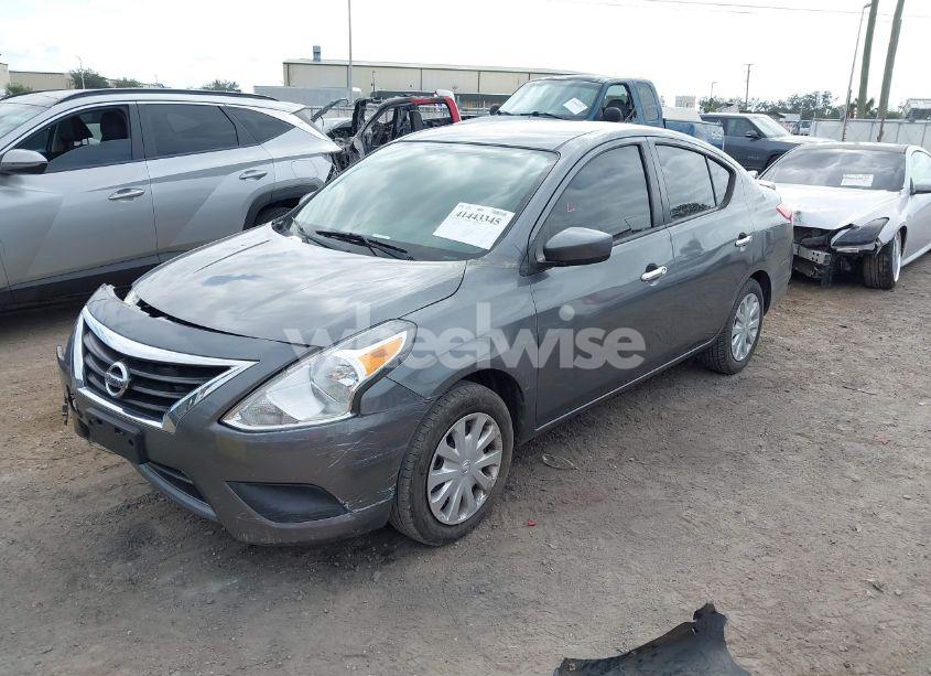 Photo 2 of 2019 Nissan Versa 1.6 SV (VIN 3N1CN7AP0KL880595)