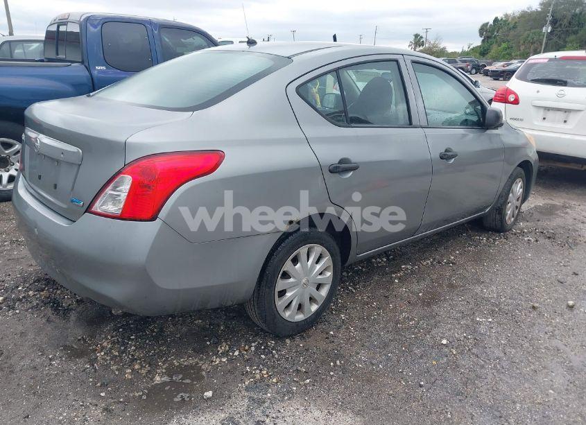 Photo 4 of 2013 Nissan Versa 1.6 S (VIN 3N1CN7AP1DL868670)