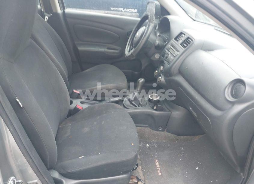 Photo 5 of 2013 Nissan Versa 1.6 S (VIN 3N1CN7AP1DL868670)