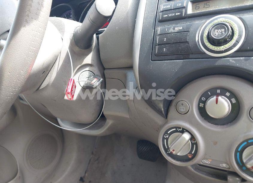 Photo 11 of 2013 Nissan Versa 1.6 SV (VIN 3N1CN7AP1DL871939)