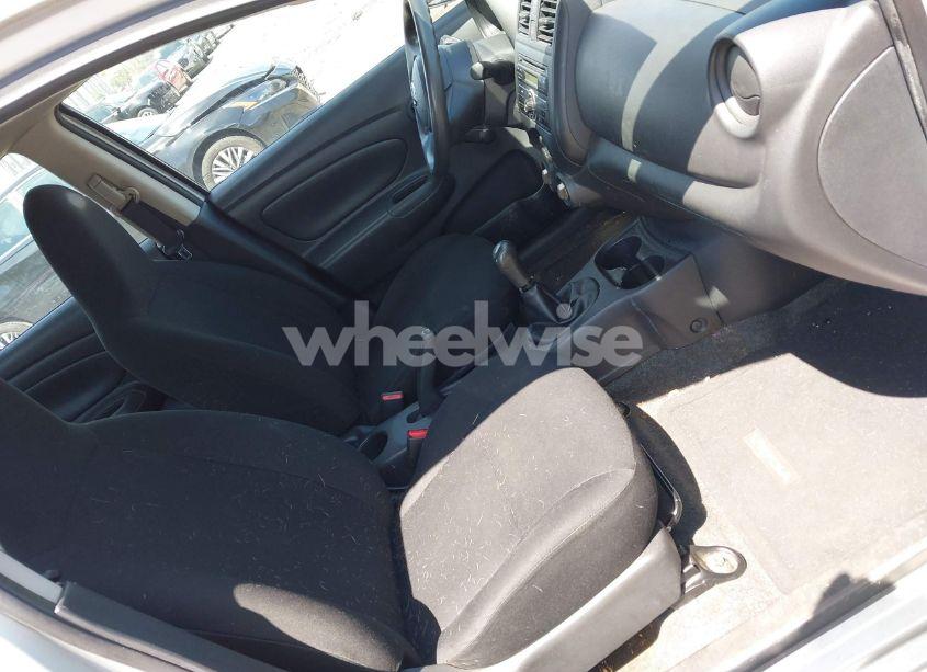 Photo 5 of 2013 Nissan Versa 1.6 S (VIN 3N1CN7AP1DL872069)