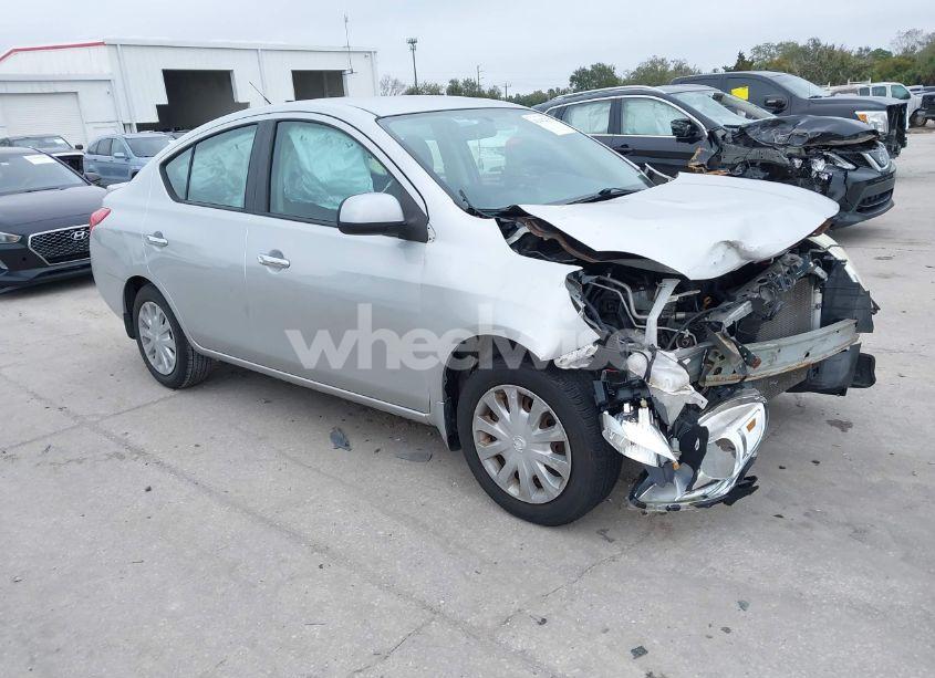 2013 Nissan Versa 1.6 SV (VIN 3N1CN7AP1DL877210) main photo